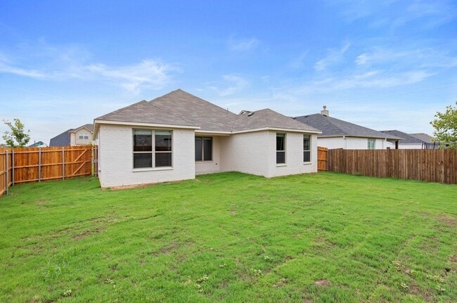 Building Photo - 2405 Peebles Ln