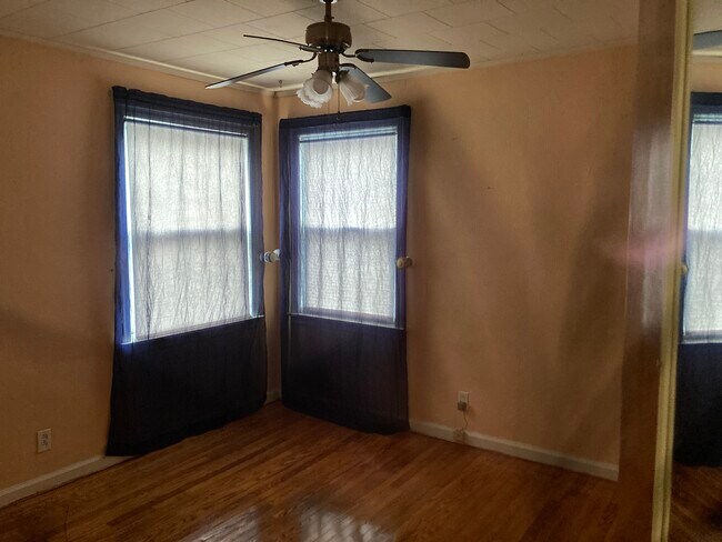 Building Photo - 226 N Delmar Ave