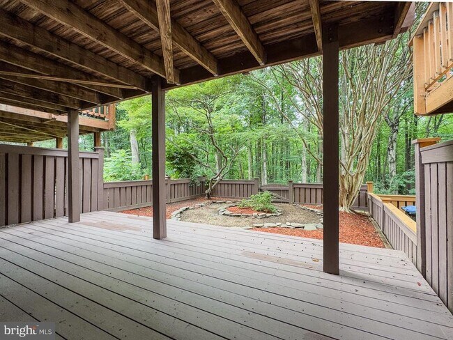 Building Photo - 3906 Valley Ridge Dr