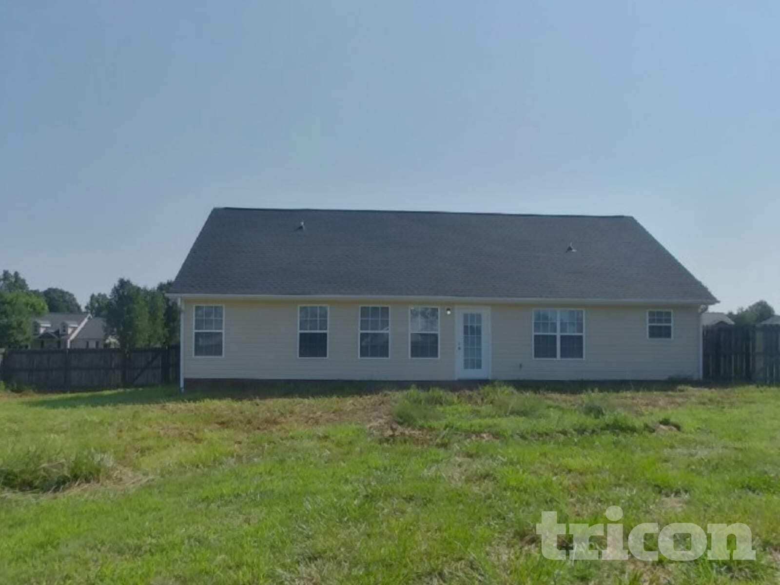 Building Photo - 1221 Grace Ct