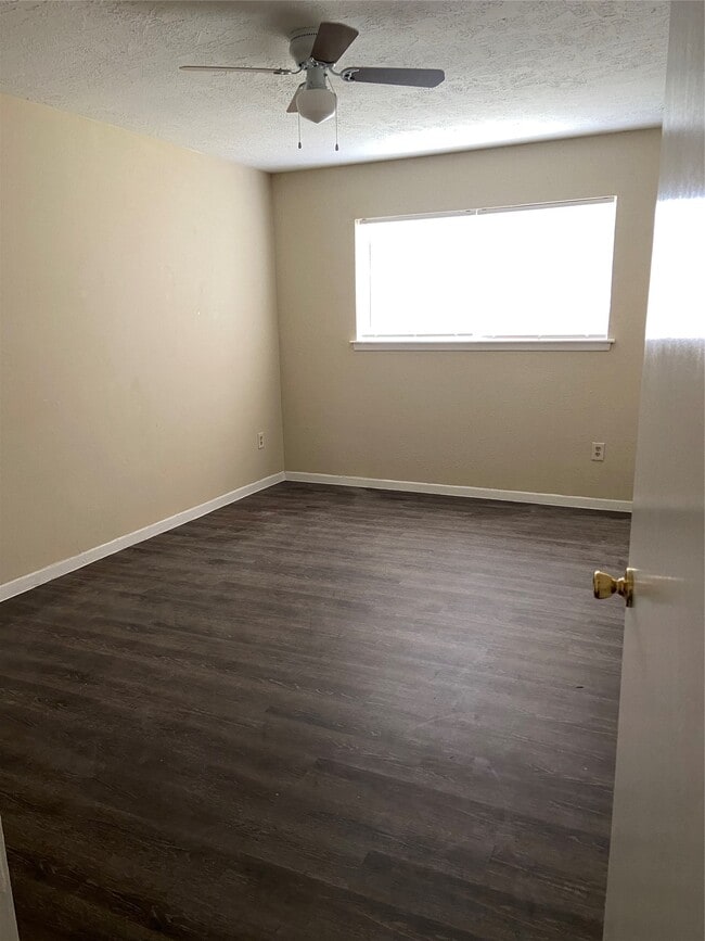 Building Photo - 12051 Troulon Dr