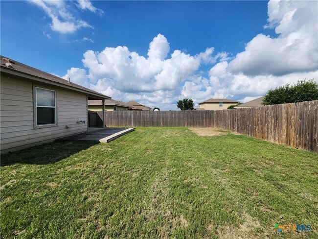 Building Photo - 789 Great Oaks Dr