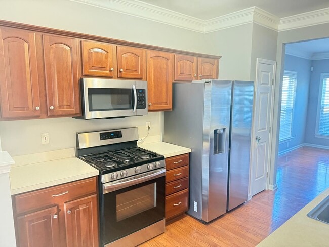 Building Photo - Updated 2 Bed, 2.5 Bath Townhome | Prime Lake Norman Location