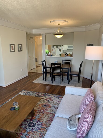 Building Photo - 901 North Monroe Street