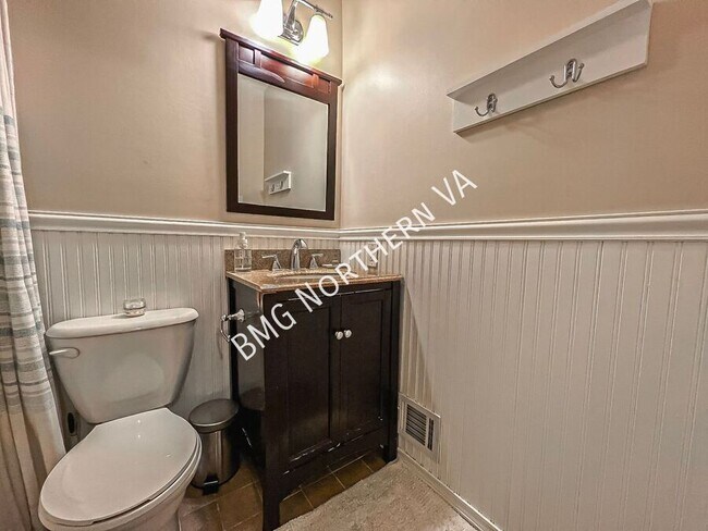 Building Photo - 7711 Trevino Ln