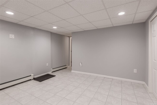 Building Photo - 648 Larkfield Rd