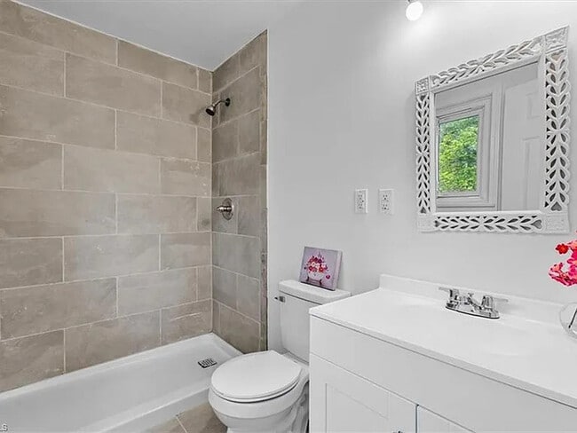 Building Photo - Earn Wealth While Leasing - Like a Homeowner - Lease to Own