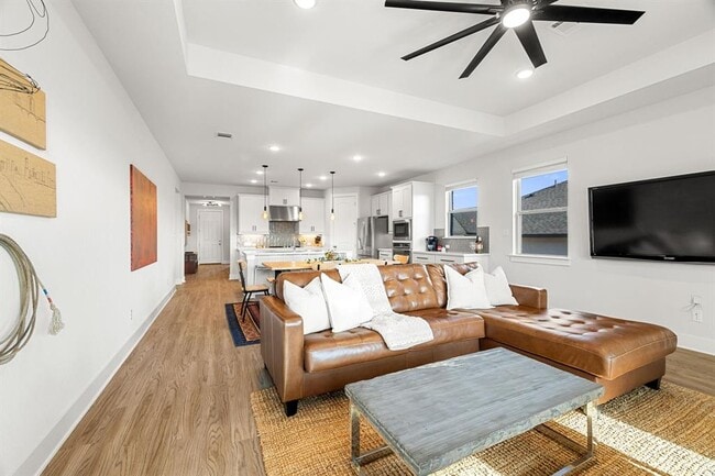 Building Photo - 319 Pecos River Xing