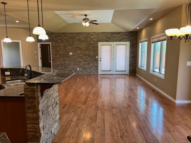Building Photo - 4548 Westcott Dr