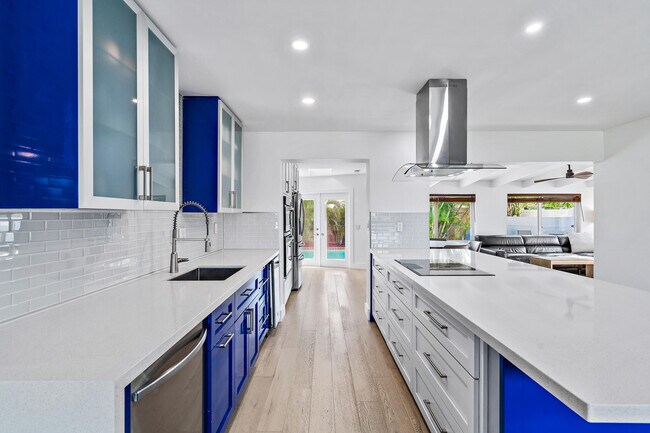 Building Photo - 428 Ebbtide Dr