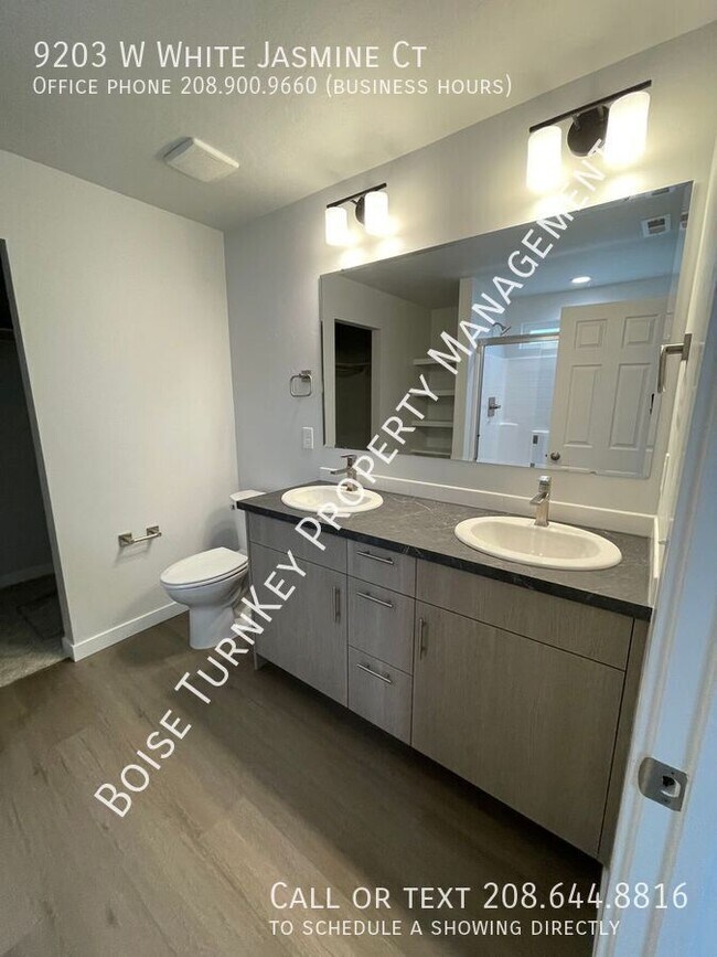 Building Photo - 9203 W White Jasmine Ct