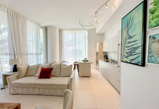 Building Photo - 4111 S Ocean Dr