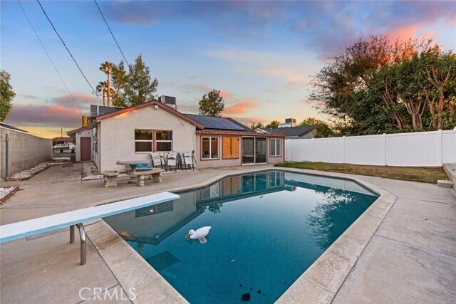 Building Photo - 11377 Gaynor Ave