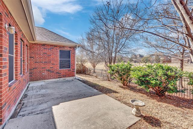 Building Photo - 8327 Robertson Dr