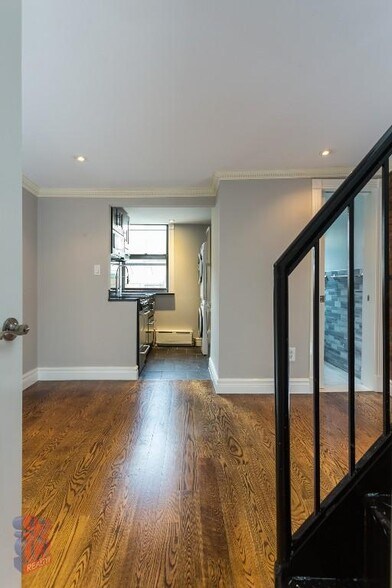 Primary Photo - 218 Avenue A