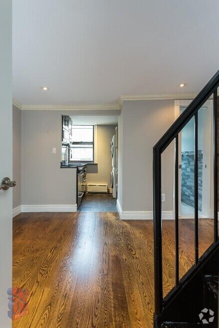 Building Photo - 218 Avenue A