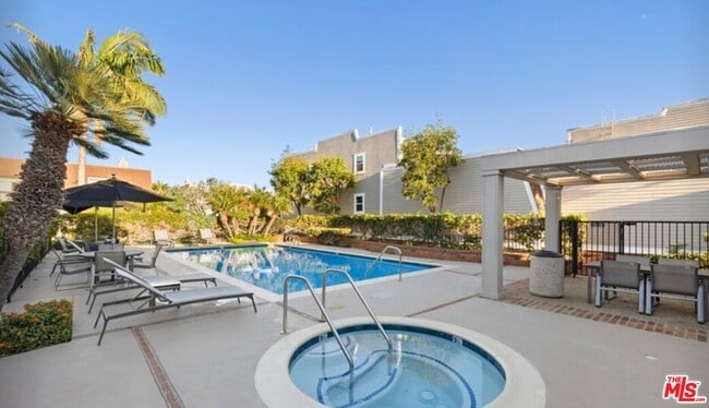 Building Photo - 4305 Alla Rd