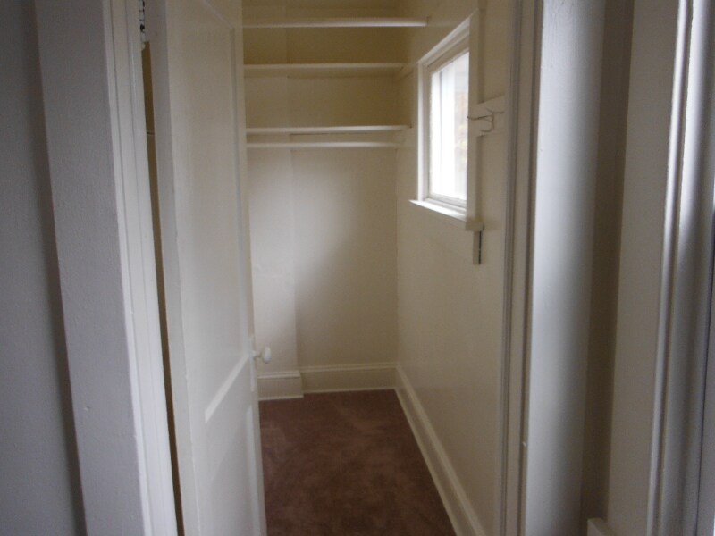 Building Photo - 1520 Frazer Ave NW