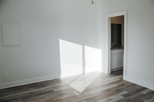 Building Photo - Froli Villas Alex Plan