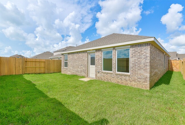 Building Photo - 16818 Great Highlands Dr