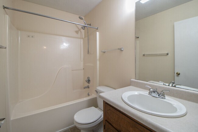 Building Photo - 371 Peabody Dr
