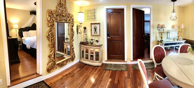 Building Photo - 4028 Beach Dr SW