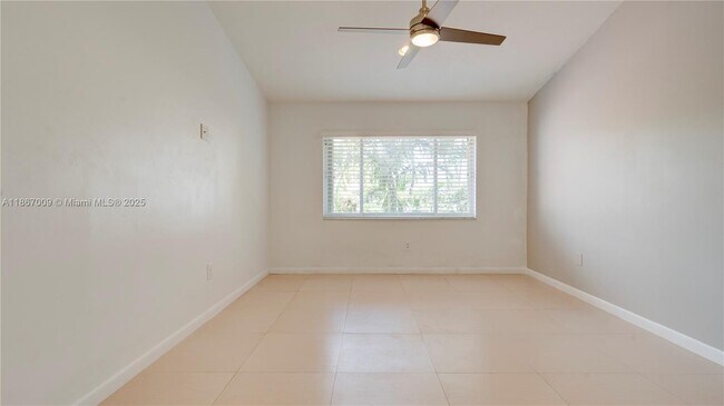 Building Photo - 10953 SW 75th St
