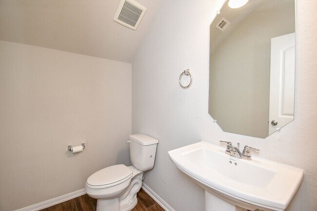Building Photo - 4442 Buentello Dr