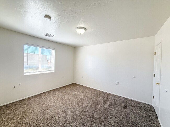 Building Photo - Charming Updated Home  Paulden