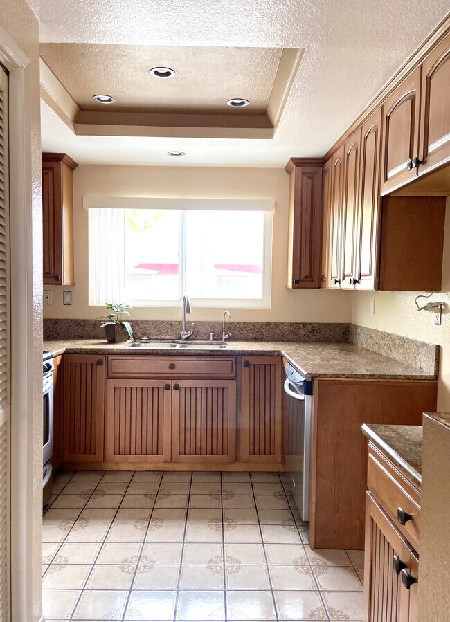 Building Photo - 27783 Zircon