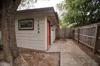 Building Photo - 1608 Boyd Ln