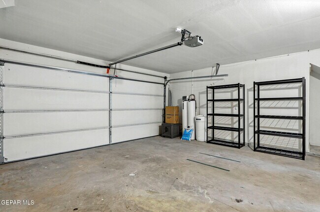 Building Photo - 5052 Silver Cholla Dr