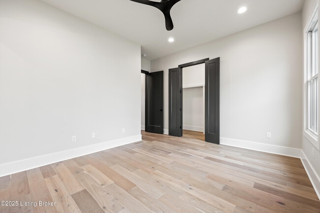 Building Photo - 11416 River Beauty Loop