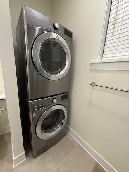 Building Photo - 16019 SE 4th St