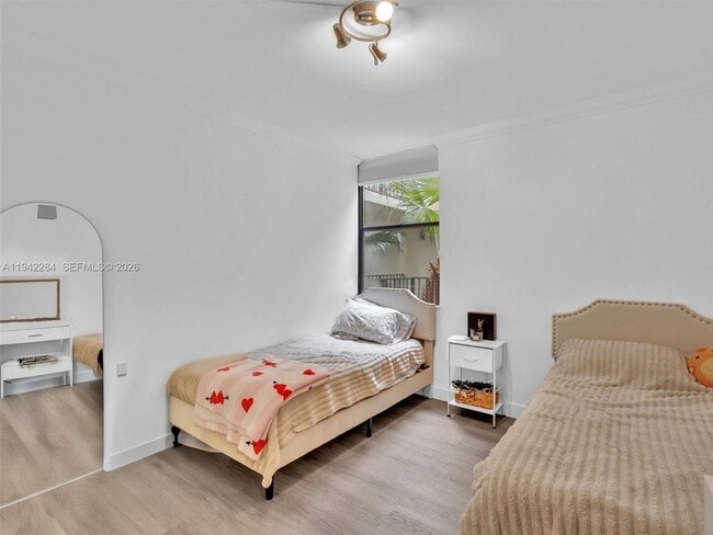 Building Photo - 20381 NE 30th Ave