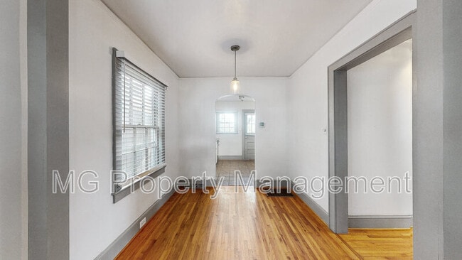 Building Photo - 1608 Onslow Dr