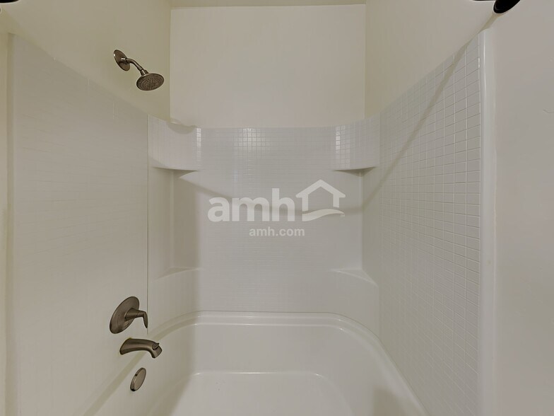 Building Photo - 3614 S Natural Way