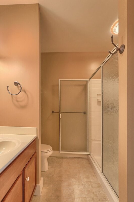 Building Photo - 353 W King St