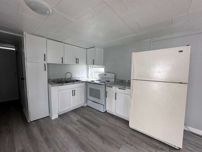 Building Photo - **RENT TO OWN** 2 bed / 2 bath - Mobile Ho...