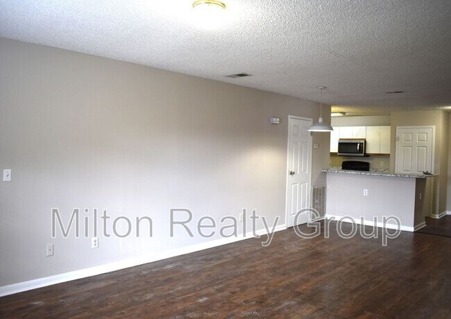 Building Photo - 74 Fantasy Ln