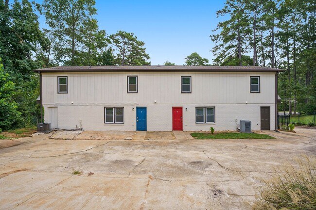 Building Photo - 9285 Cedar Ridge Dr NW