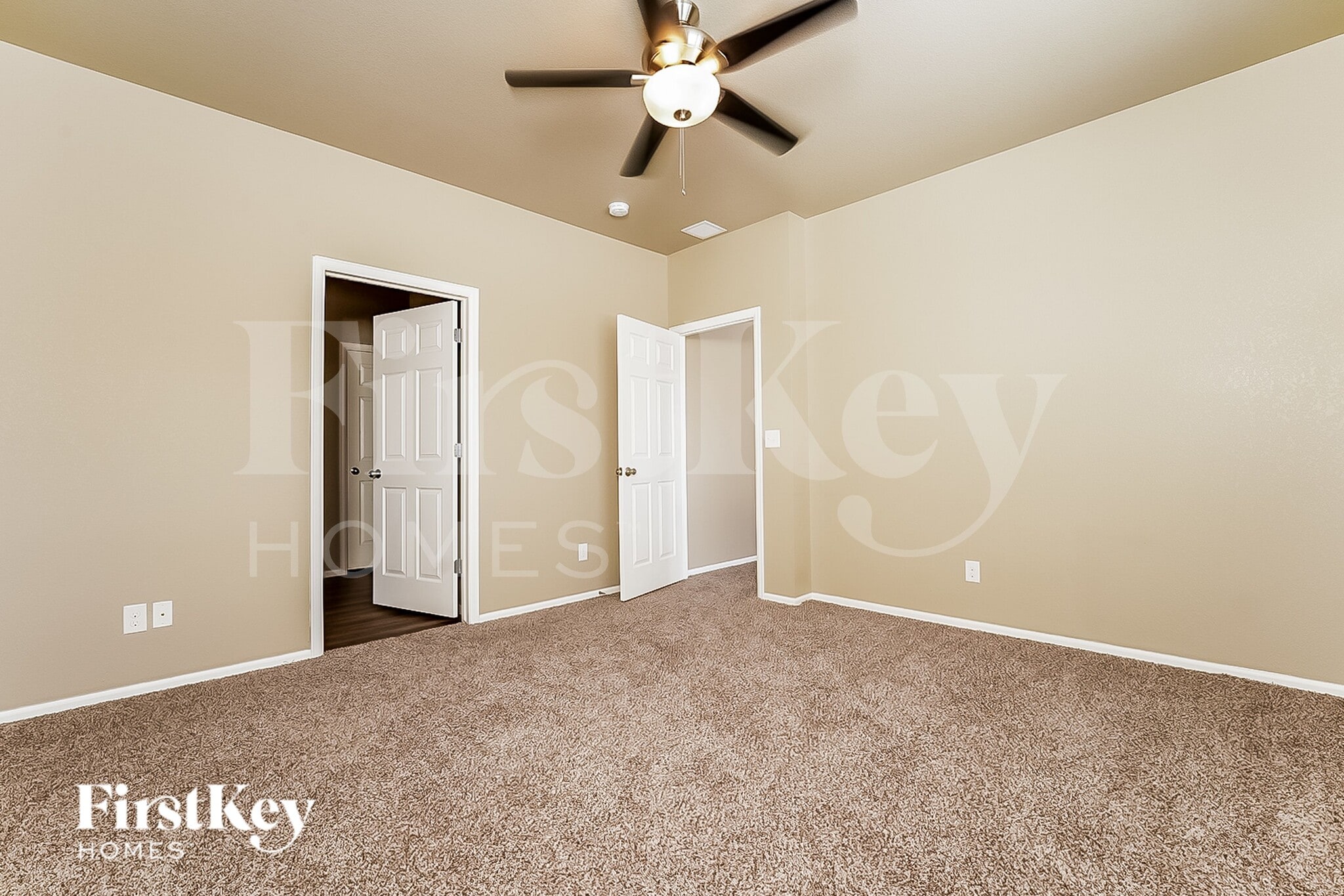 Building Photo - 6464 N Ensenada Ct