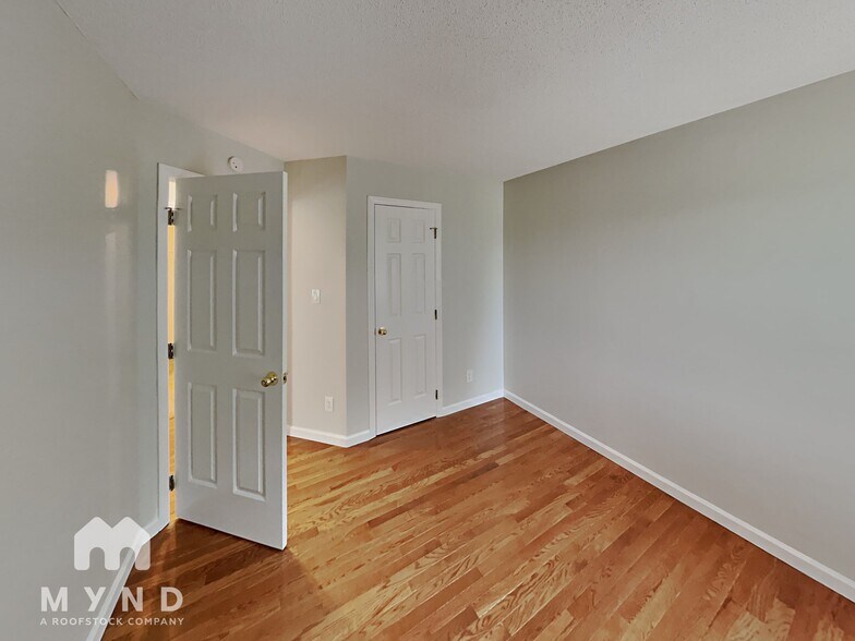 Building Photo - 1820 Sagamore Ct