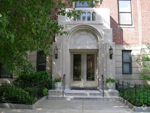 Building Photo - 1949 Commonwealth Ave
