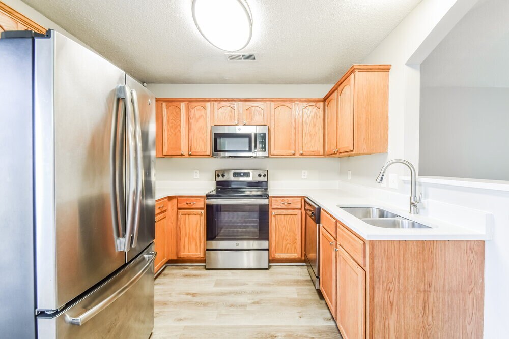 Building Photo - 1107 Breezy Valley Dr