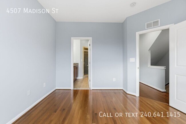 Building Photo - 4507 Madison St