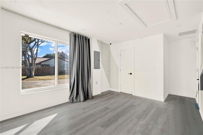 Building Photo - 11377 SW 74th St