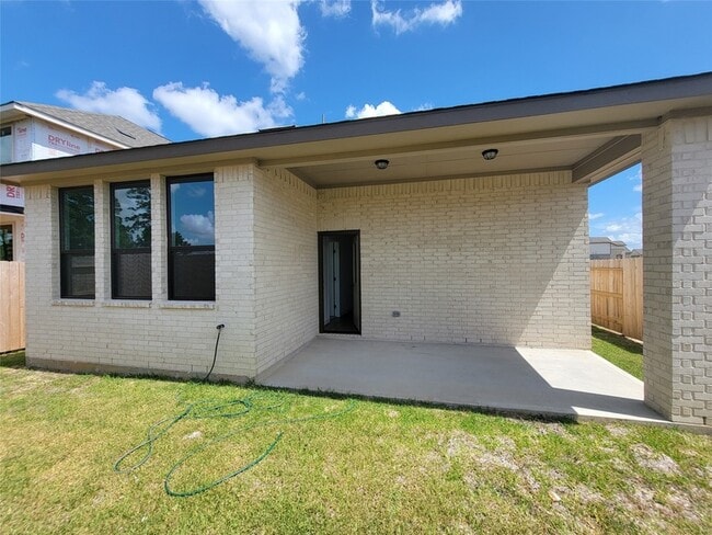 Building Photo - 21651 Foxes Trove Trl