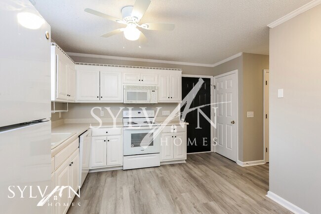 Building Photo - The Lifestyle You Deserve.