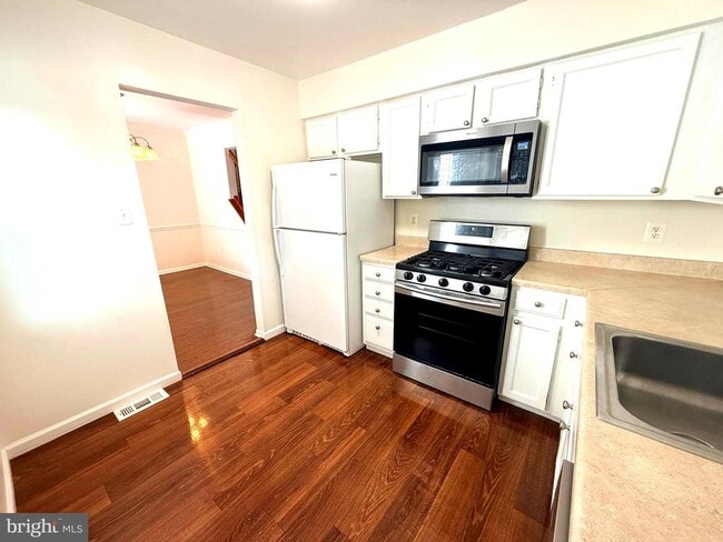 Building Photo - 5726 Edgewater Oak Ct